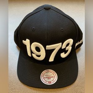Mitchell & Ness - 1973 Birth of Hip-Hop adjustable fit hat
